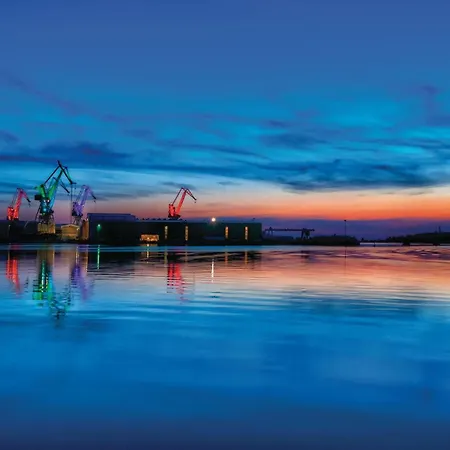 بيت للعطل Iii *