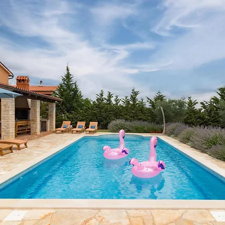 بيت للعطل Iii بولا