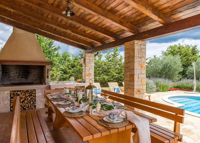 Holiday home Muntic Iii