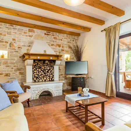 Muntic Iii Ferienhaus *
