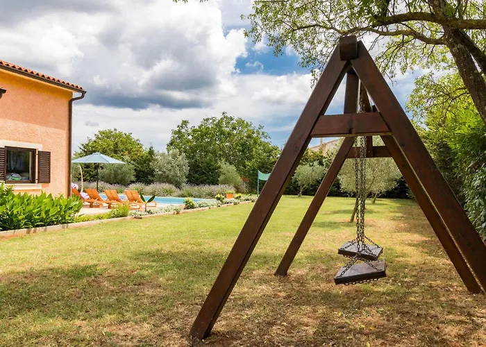 Будинок відпочинку Muntic Iii *