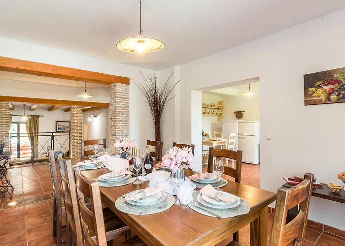 Muntic Iii Vikendica *